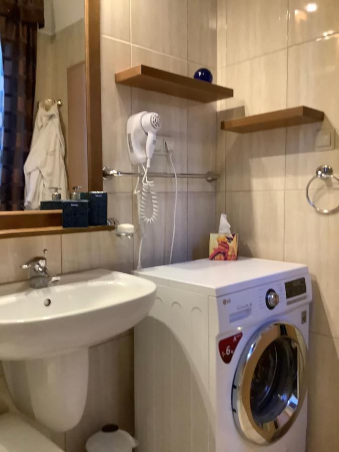 Apartman Golf Lux Bük Eksteriør bilde